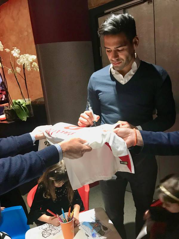 iConnect Monaco organised the charity evening "Christimas Giving with Falcao"