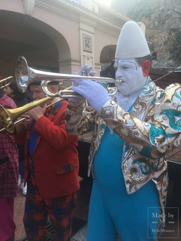 Clowning Around at the Marche de la Condamine