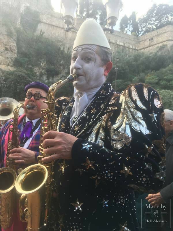 Clowning Around at the Marche de la Condamine