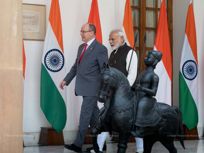 Prince Albert pays tribute to Gandhi and Meets India’s President