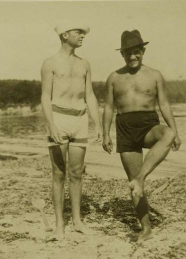 Gerald Murphy and Pablo Picasso at La Garoupe beach in Antibes.