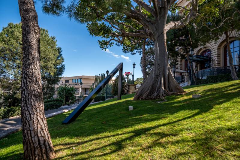 “Monaco Sculptures”, a great unusual Art displaying in Monaco