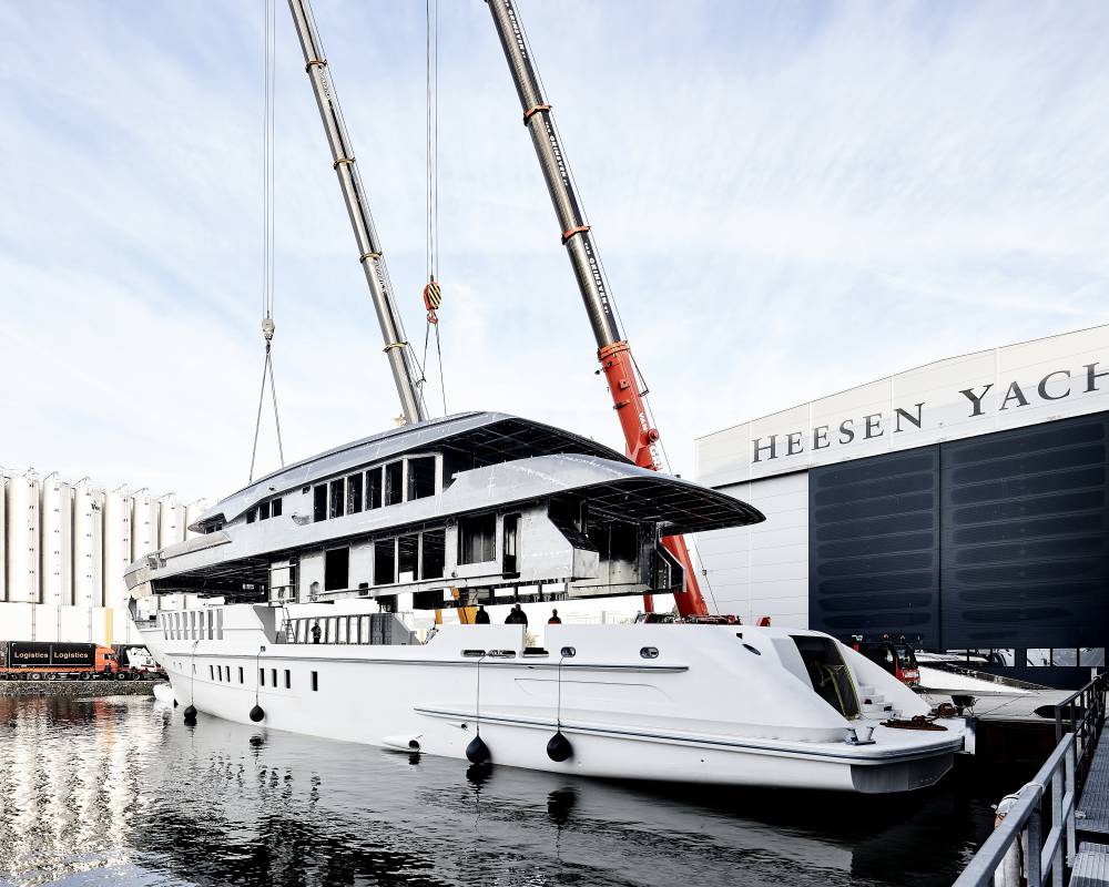 55m Heesen Project Castor sold in the USA