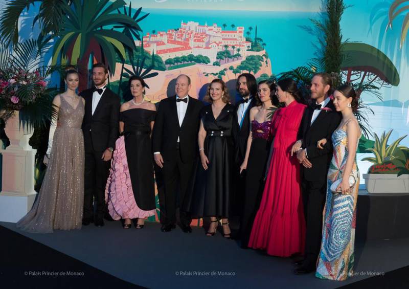 Heavenly Bal de La Rose 2019 with a touching tribute