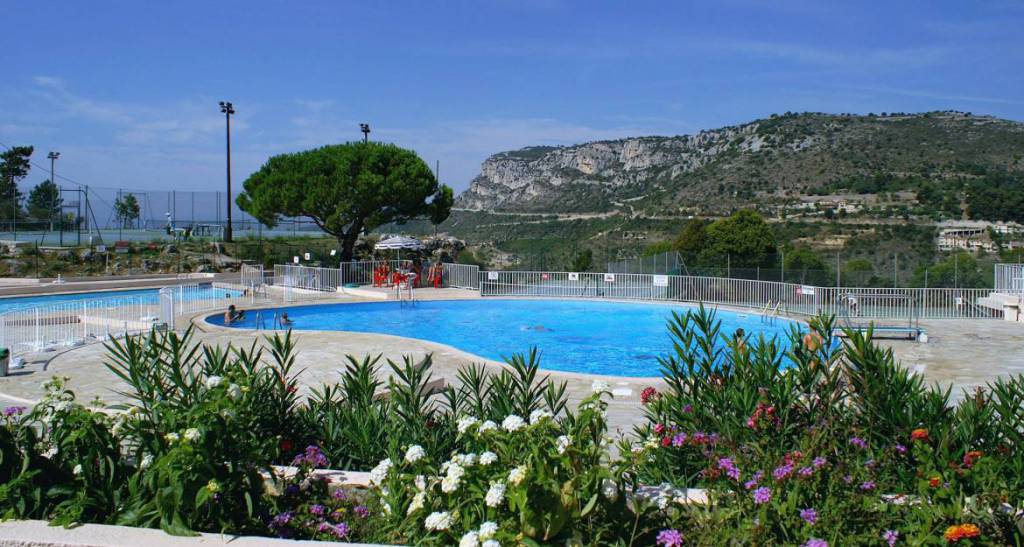 PRINCESS CHARLÈNE MUNICIPAL SWIMMING POOL