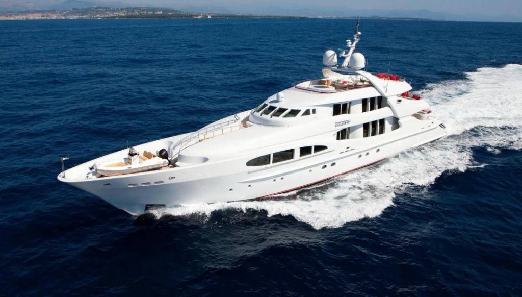 48m Heesen superyacht Blue Magic rams into a sailboat in Italy