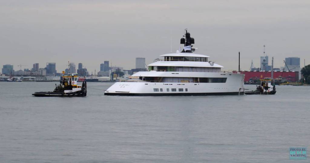 77m Feadship superyacht Syzygy 818 on sea trials