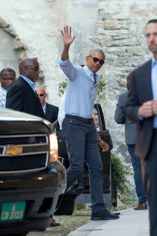 Prince Albert And Barack Obama Dine Together “Tete A Tete” At The Grill In Monte Carlo 