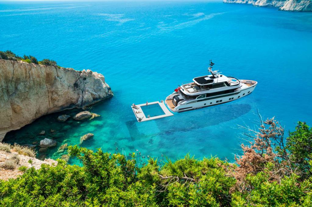 Compact explorer yacht Dynamiq Global 300 asking EUR 9 million