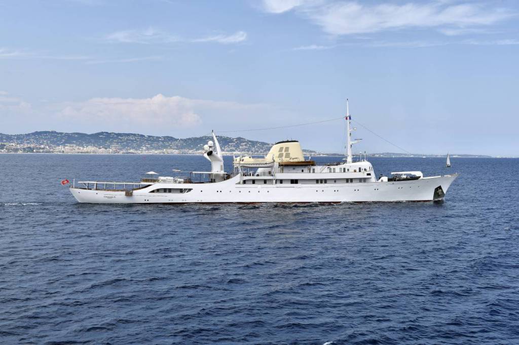 Heidi Klum weds on Jackie Kennedy’ and Aristotle Onassis’ superyacht Christina O