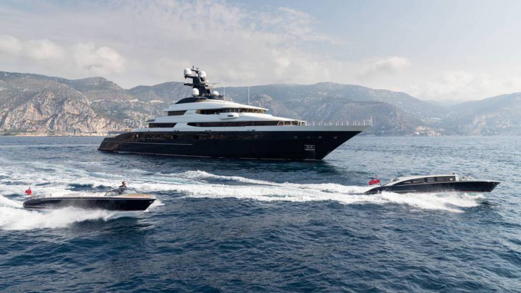 Kylie Jenner hosts birthday party on EUR1.1-million-a-week superyacht Tranquility