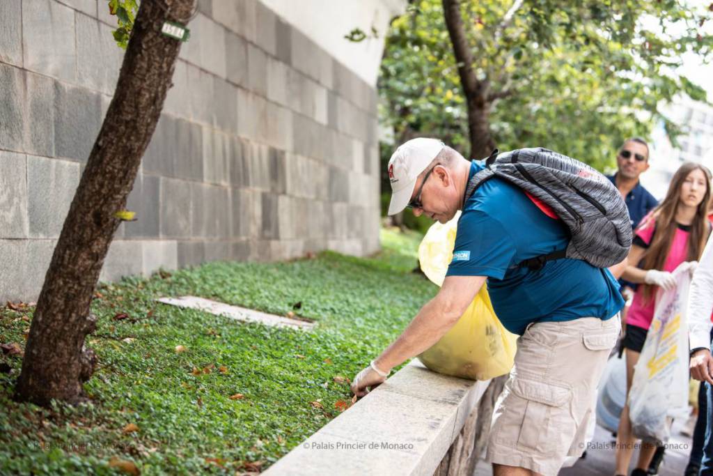 Prince Albert participates in World Cleanup Day