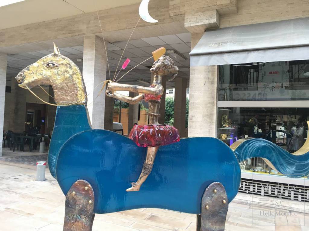 Sculpture Biennial by Artists in Movement