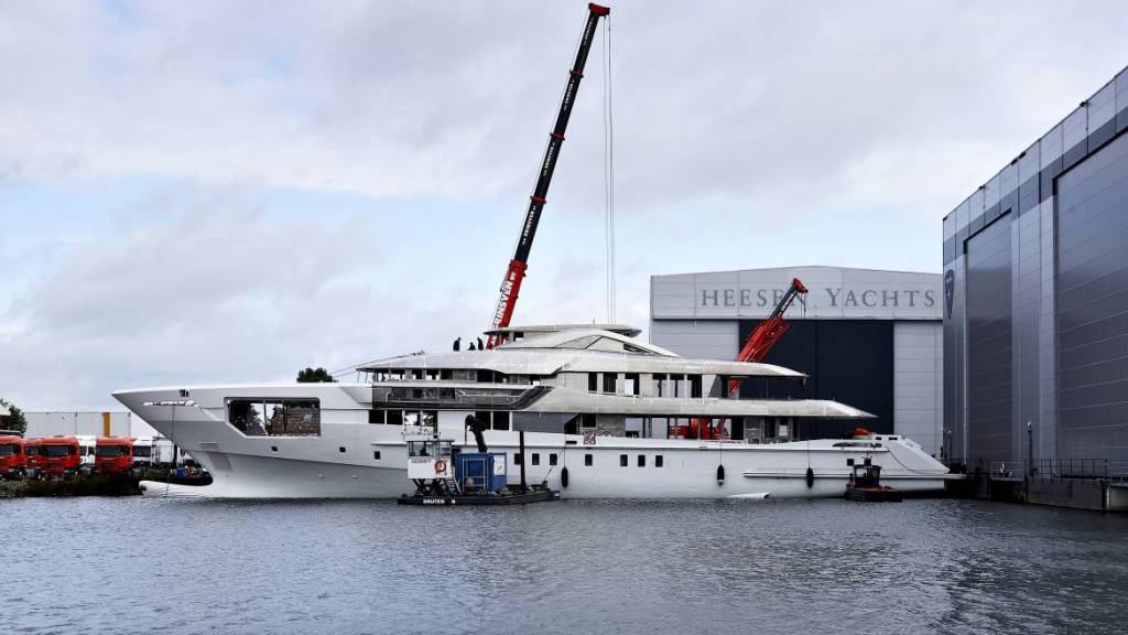 Construction progress on 60m Heesen steel Project Falcon