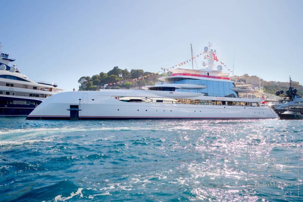 Monaco Yacht Show 2019: a superyacht parade