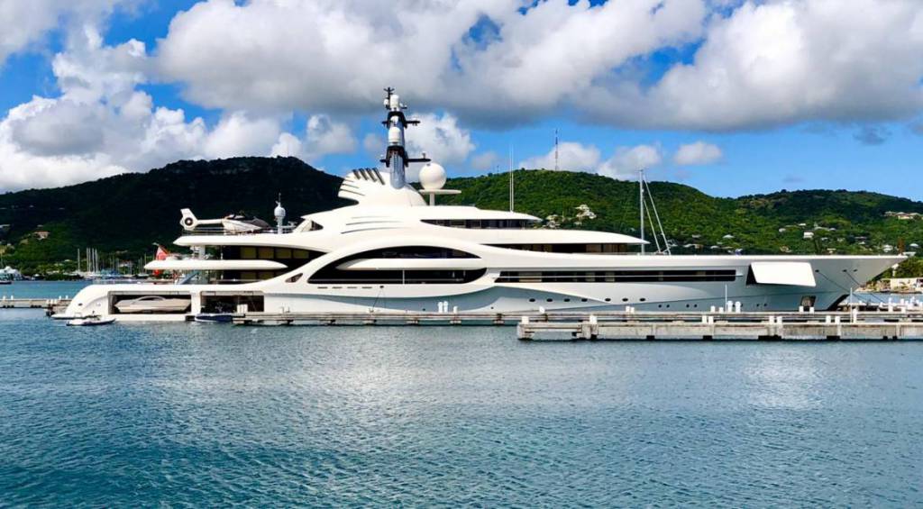 110m Feadship superyacht Anna lowering tenders in Antigua