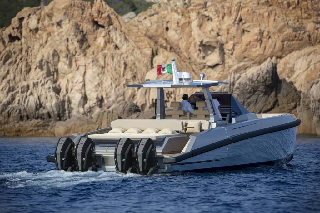 48 Wallytender X demonstrates 55 knots ahead of debut in Miami