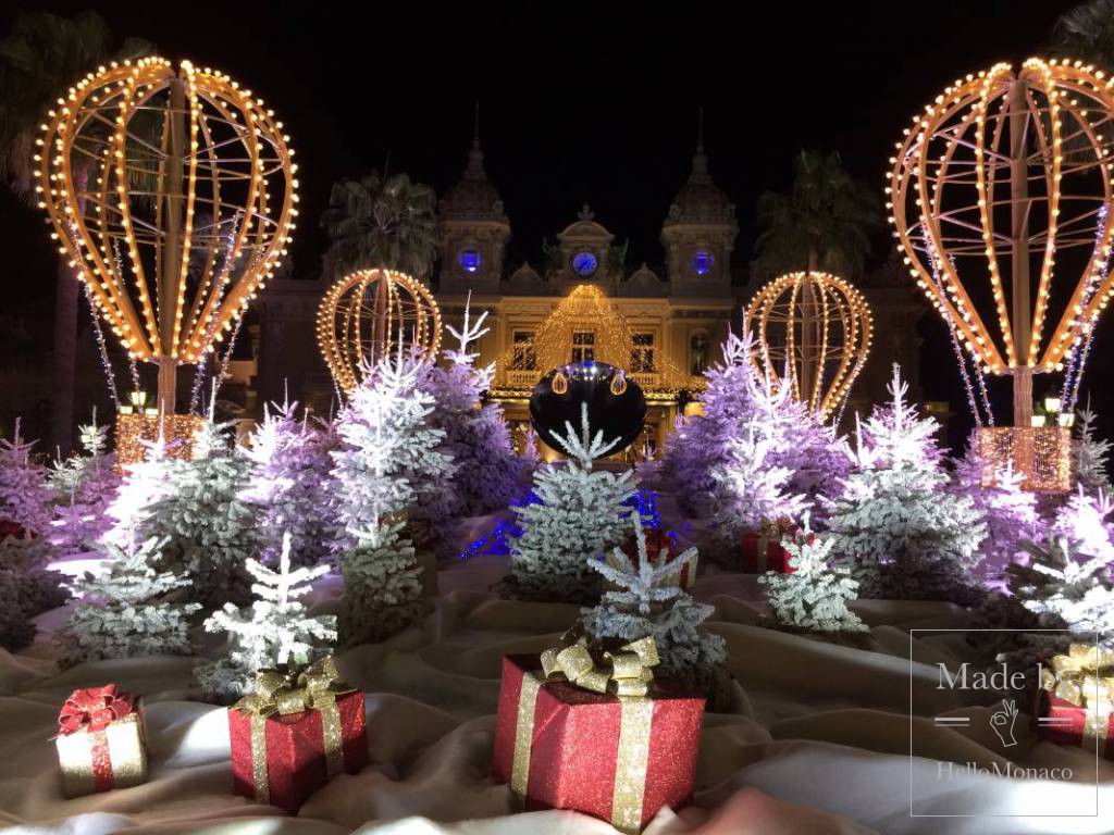 Light show at the Casino Square