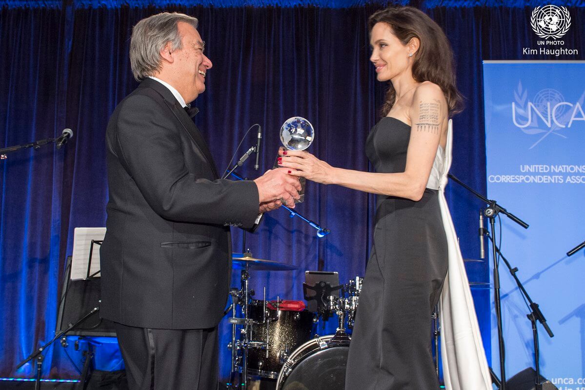 Actress Angelina Jolie, Special Envoy of the United Nations High Commissioner for Refugees, received the ‘Global Citizen of the Year’ award.