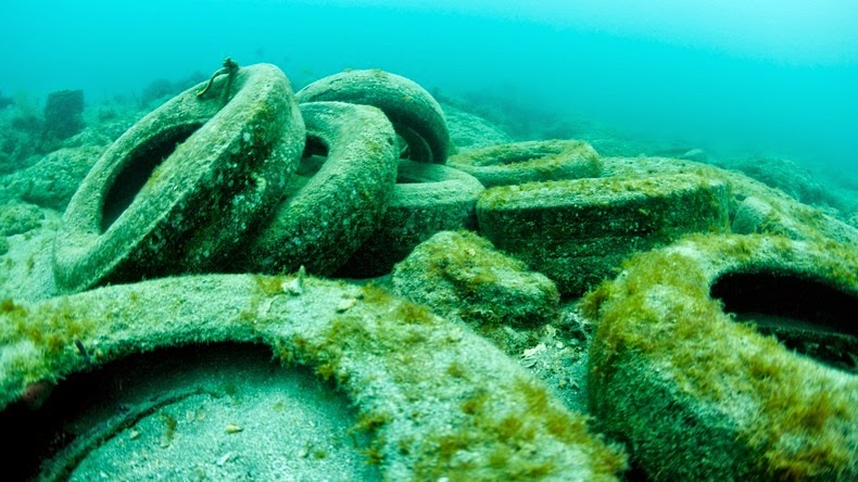 Tire underwater