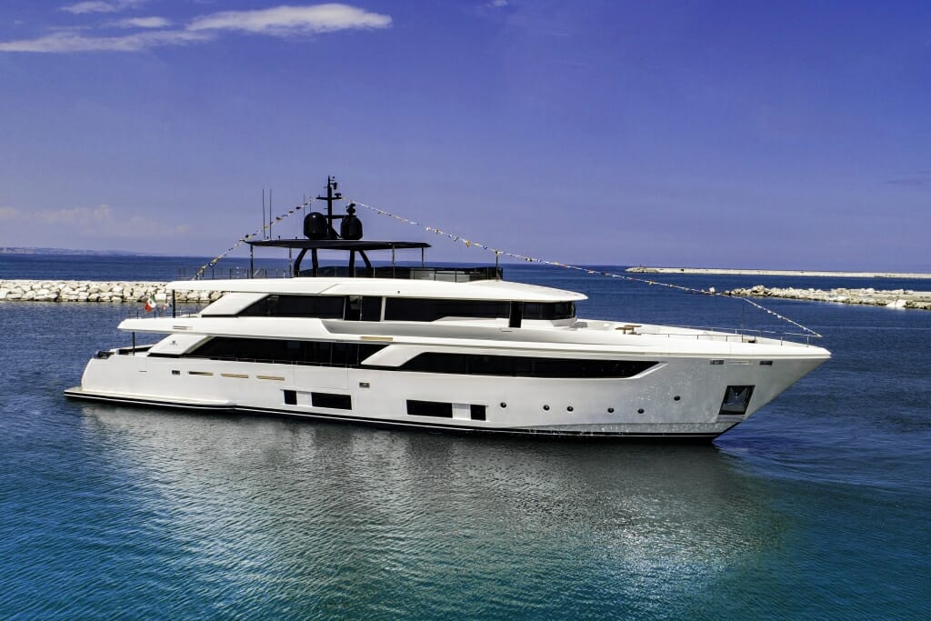 42-metre Navetta 42