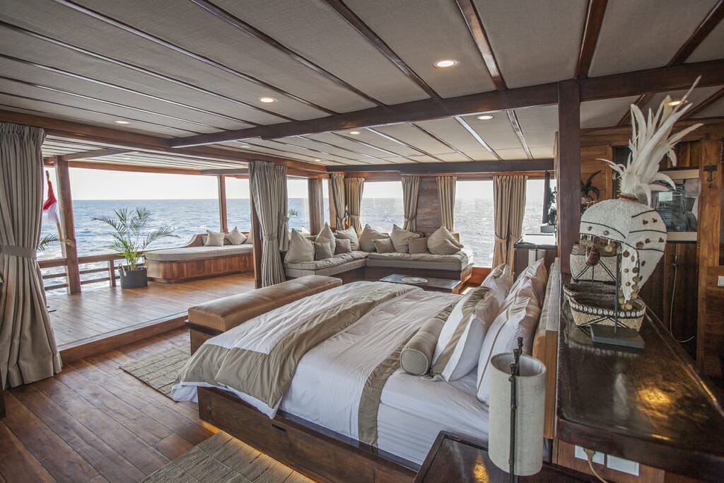 yacht Prana