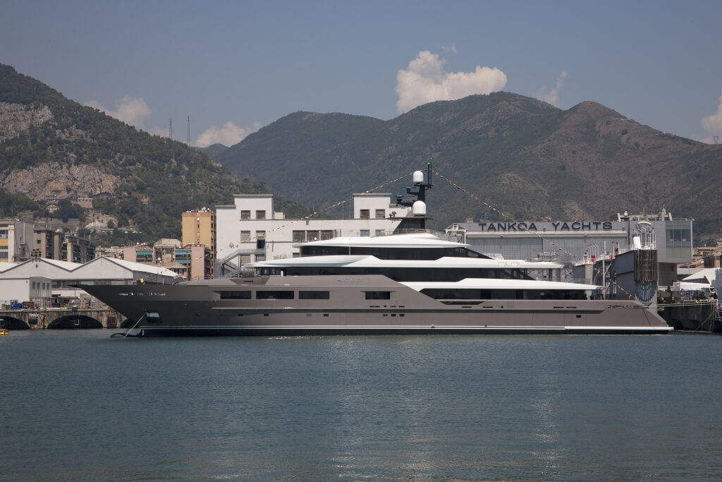 72-metre S701 Solo