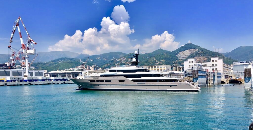 72-metre S701 Solo