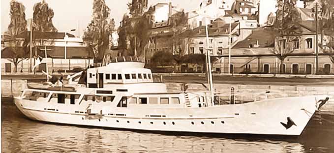 old-yacht1.jpg