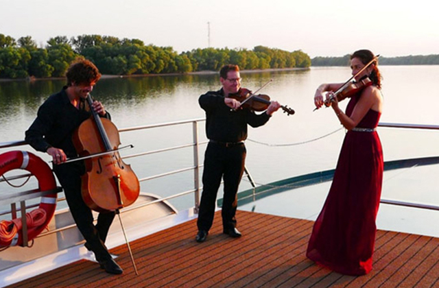 Chamber music concert by the Goldberg Trio