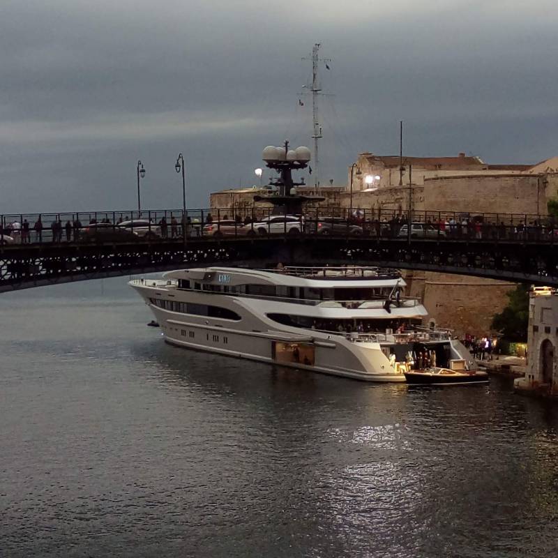 95-meter superyacht Kismet in $150 million movie