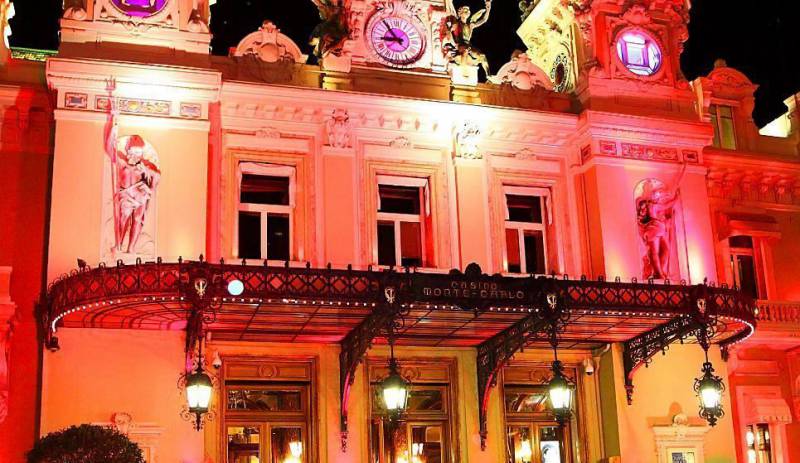 Pink Ribbon Monaco lights