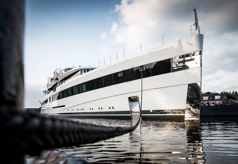 Sensational 93-metre Feadship unveiled for first time