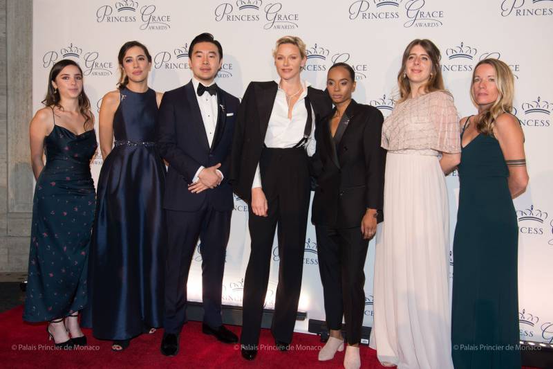 Princess Charlene awards Tim Daly at Princess Grace Gala