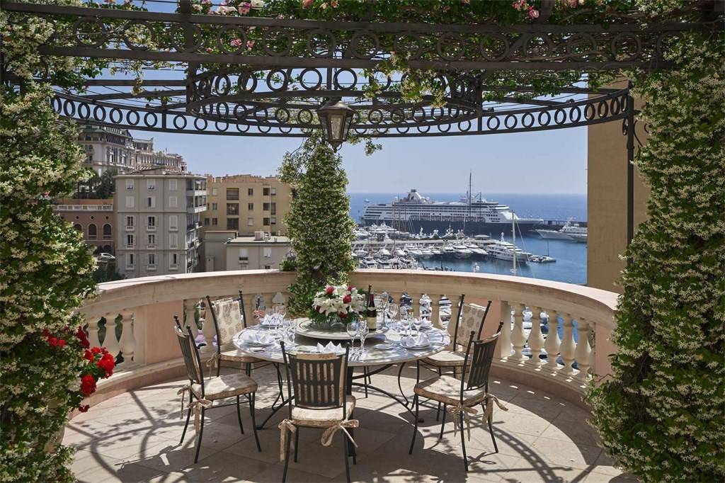 Originally Francois Blanc’s, Villa Echaugette Belle Époque Furniture Draws Global Buyers to Sotheby’s Auction