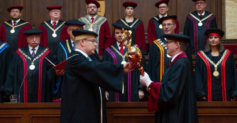 Prince Albert receives Honorary Doctorate in Bratislava