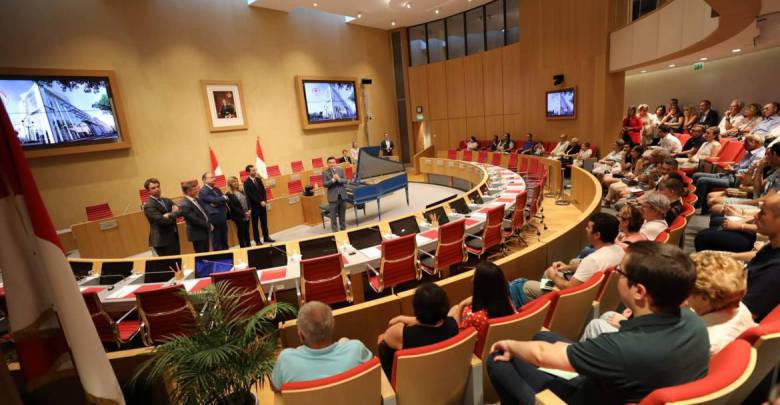 The Conseil National Passes the Budget Amendment