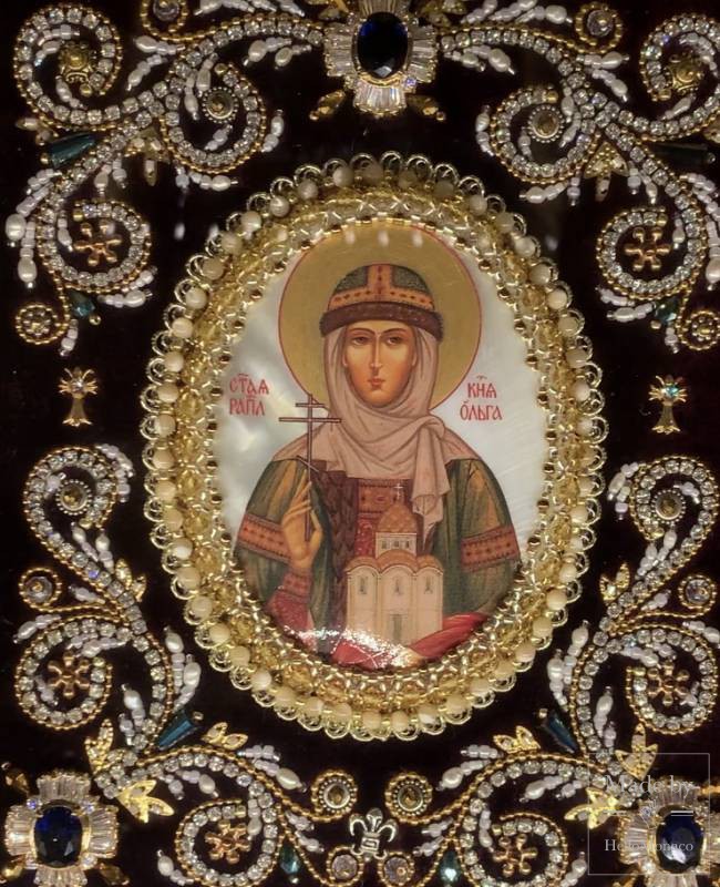 “Iconic” and Unique Bejewelled Embroidery of Byzantine Origin