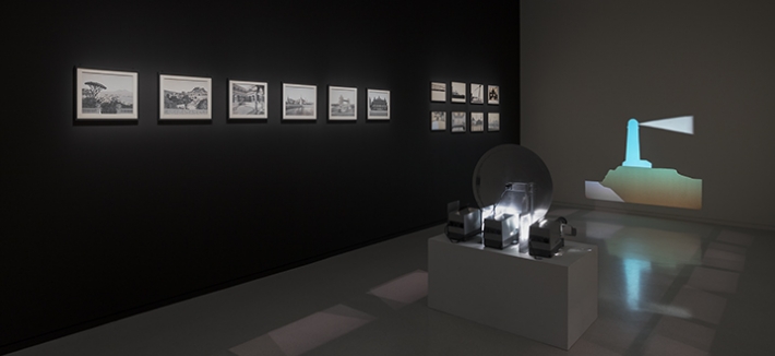 "Variations, les Décors lumineux d’Eugène Frey" ("Variations, Eugène Frey's Light Set Projections"), an exhibition by João Maria Gusmão