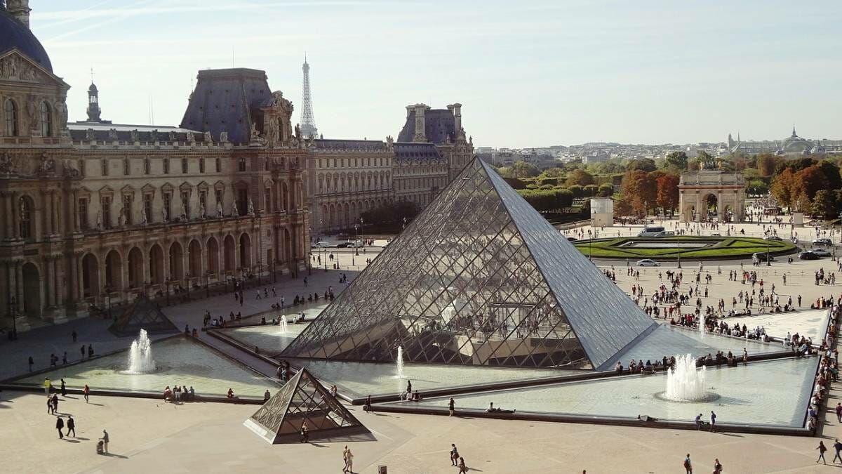 A prestigious Monaco foundation supports the restoration of multiple Louvre artworks