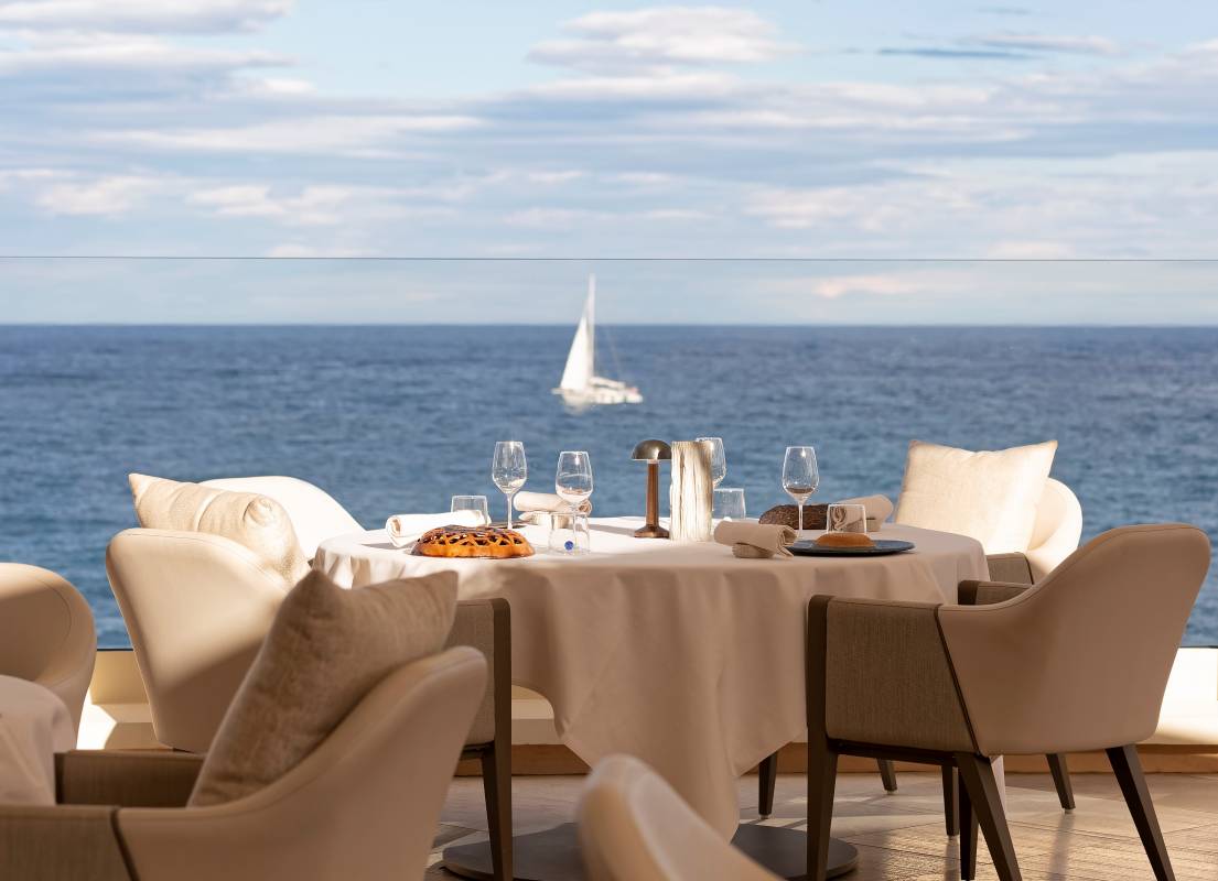 Summer’s Here with the Exquisite Oasis of Monte Carlo Restaurants and Bars