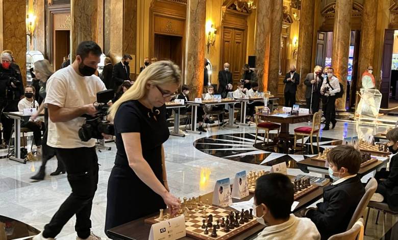 Prince Albert I simultaneous checkmated Game of Chess in Monte-Carlo Casino