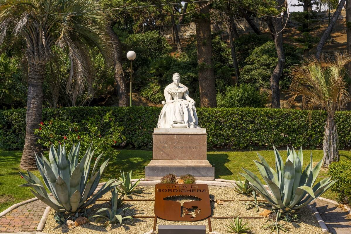 Bordighera, Italian town beloved by royalty and Charles Garnier