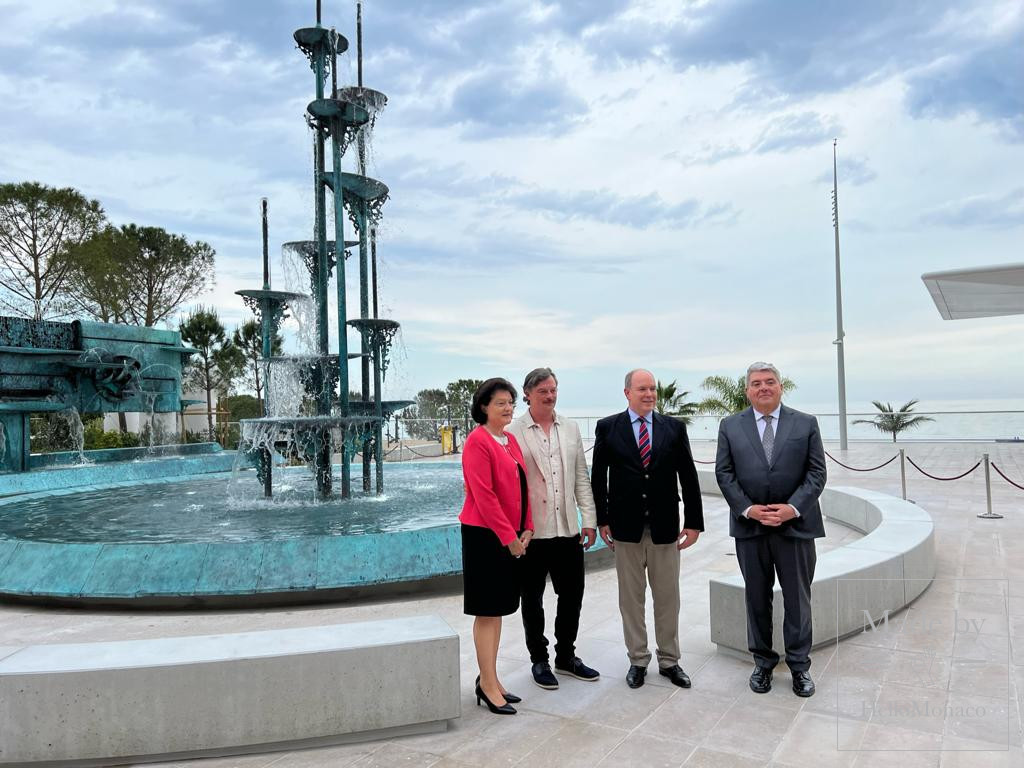 Albert II unveils Lartigue Fountain’s return to Larvotto