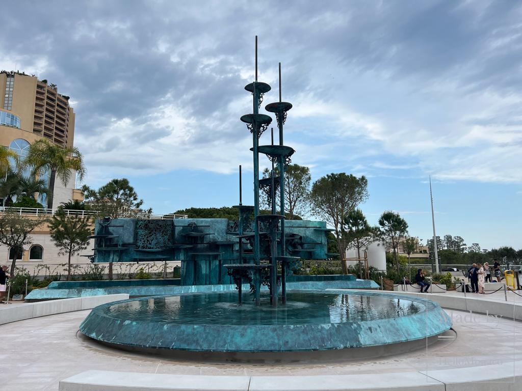 Albert II unveils Lartigue Fountain’s return to Larvotto