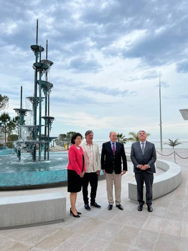 Albert II unveils Lartigue Fountain’s return to Larvotto