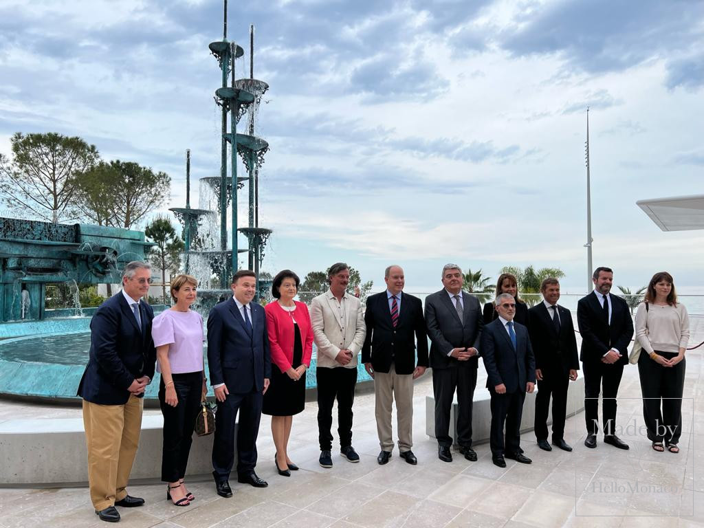 Albert II unveils Lartigue Fountain’s return to Larvotto