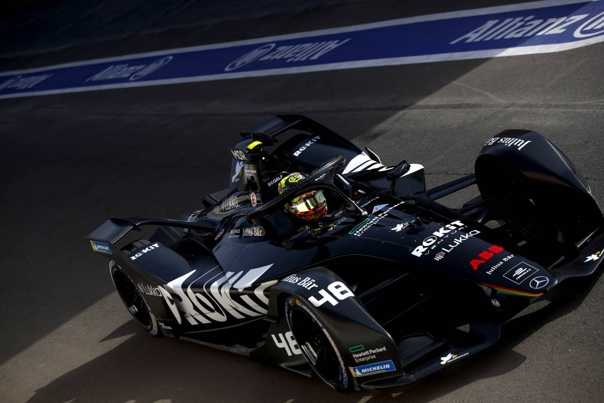 A Double Lead for Surging Venturi in the ePrix Championships