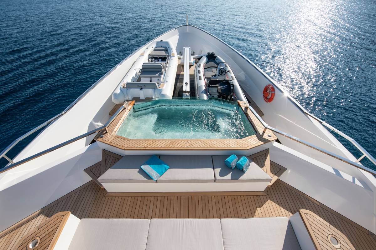 Alia Yachts 55m Al Waab