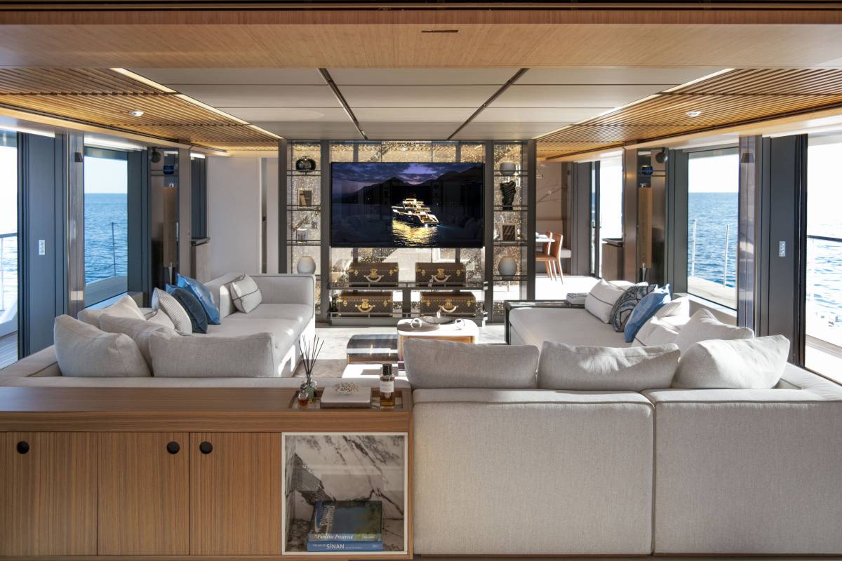 Alia Yachts 55m Al Waab